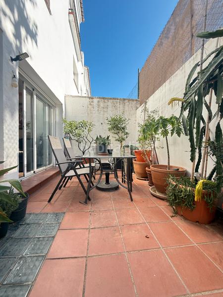 Foto ef23966d-4de7-4ec7-9929-5de79a67fe36. Reihenhaus mit parking in Zona Calvario Estepona