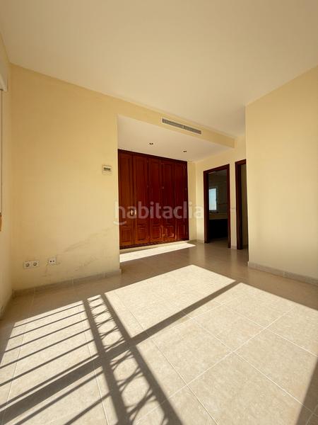 Foto f551759b-830d-4625-8a2b-24e364eb5988. Reihenhaus mit parking in Zona Calvario Estepona