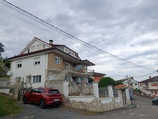 House  Estrada paraíso 1-3. Venta de vivienda amueblada en viveiro