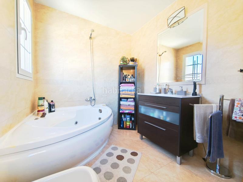 Foto 9bd4fde4-2e88-400d-a996-713566de40b2. Chalet avec cheminée chauffage parking dans Arcicóllar