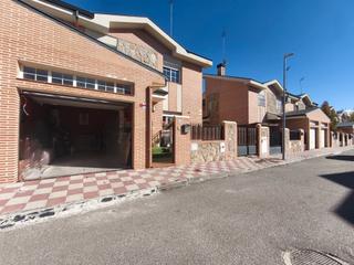 Xalet  Calle general dávalos. Chalet pareado en venta en arcicóllar