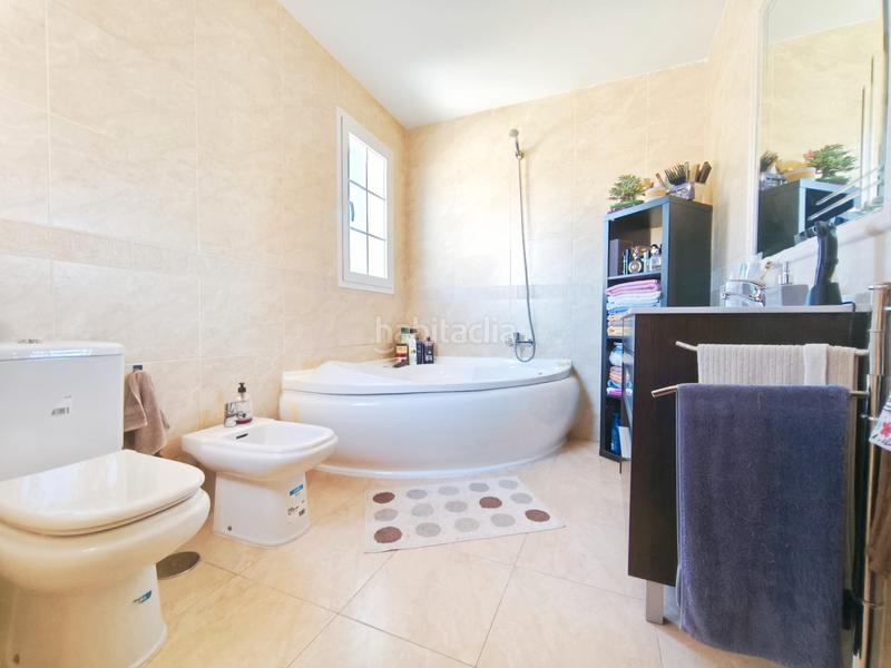 Foto f2704d3f-c8bc-4881-a1fb-9a5b96ed5566. Chalet avec cheminée chauffage parking dans Arcicóllar