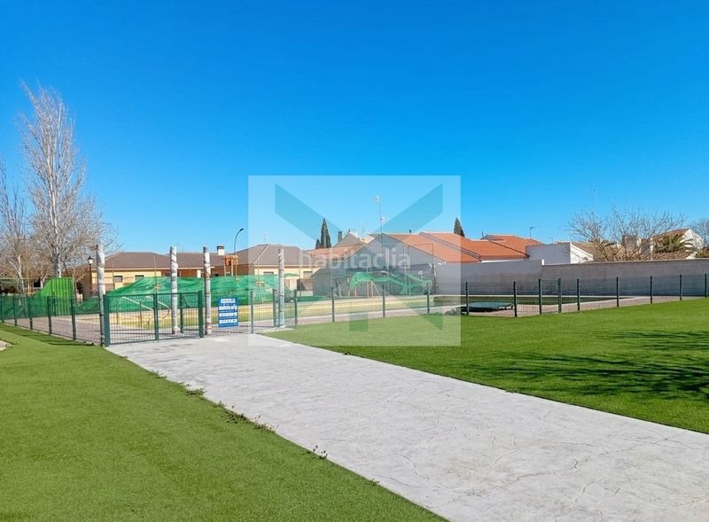 Foto a32346a5-d2d9-49f0-8ffa-1e7ad19e037b. Xalet amb calefacció aparcament piscina a Orgaz