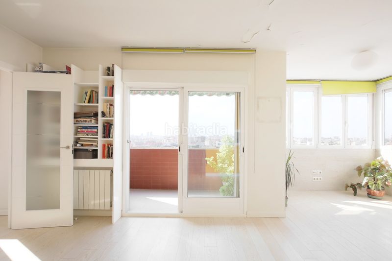 Foto 0057fa7b-c4d8-4ea3-8ceb-02ee1536857f. Àtic amb calefacció piscina a San Pascual Madrid