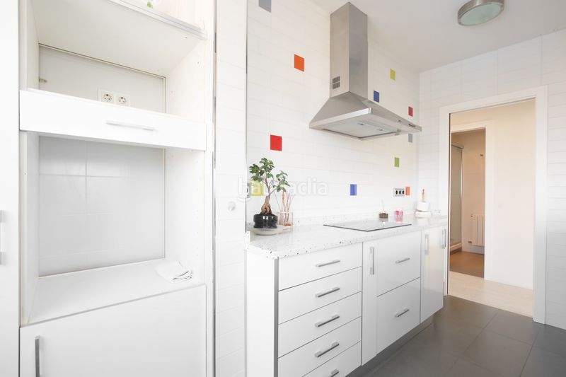 Foto 69e4716a-671b-47ec-be3b-b15eaad02fb4. Àtic amb calefacció piscina a San Pascual Madrid