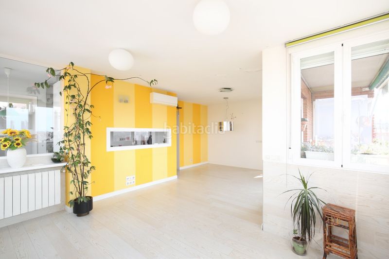 Foto d432896b-9ee2-40c9-8638-0df39d6c4790. Àtic amb calefacció piscina a San Pascual Madrid