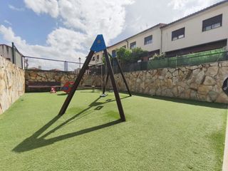Chalet à Ventas de Retamosa (Las). Chalet adosado en venta a menos de 50 minutos de madrid