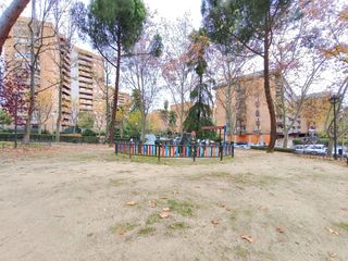 Aparcament cotxe a Vista Alegre