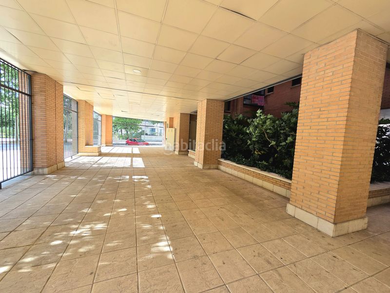 Foto cb687243-70c7-4df4-be1e-a54ce989d6bf. Pis amb calefacció aparcament piscina a Delicias Madrid