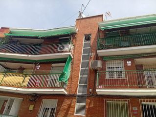 Pis  Calle josé montalvo. En venta piso en carabanchelñ-san isidro en la calle jose montal