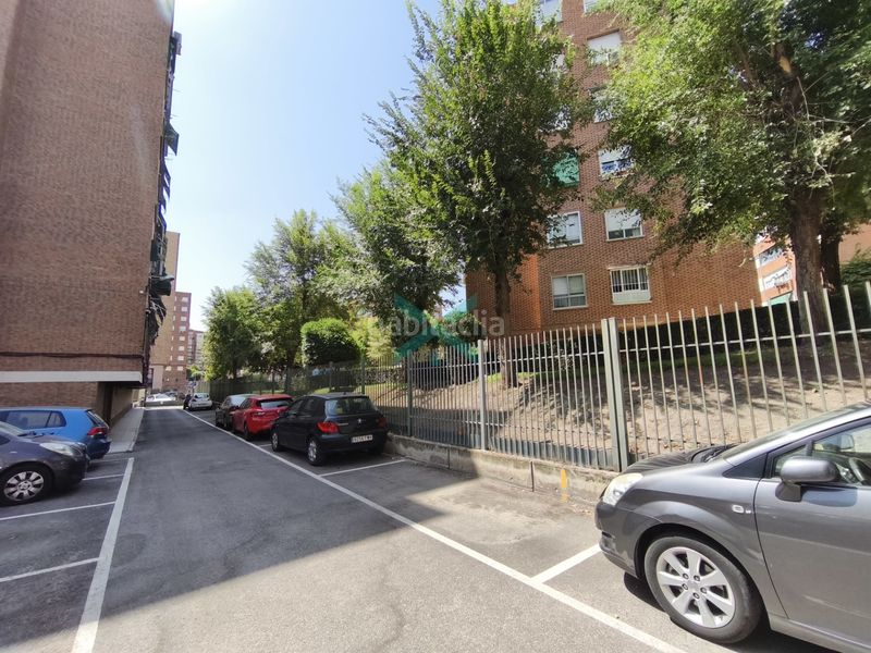 Foto fe4cb29f-1fb0-4ace-87d3-b78e4d7a2ab4. Pis amb calefacció aparcament a San Isidro Madrid