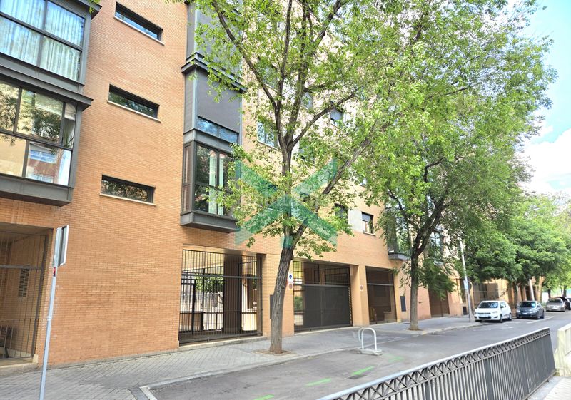 Foto 6035f472-f2e8-4e24-bb68-8291211cb18e. Pis amb calefacció aparcament piscina a Delicias Madrid