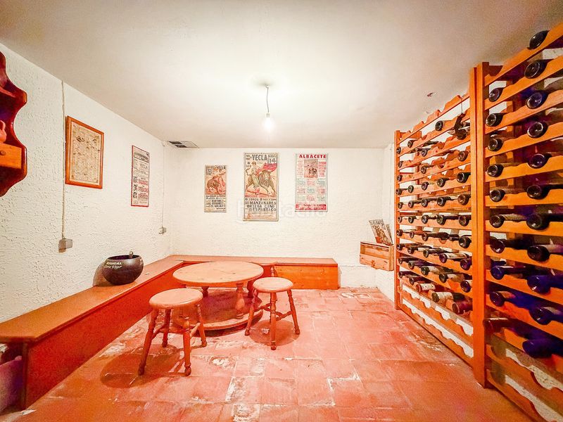 Foto 1bde530e-6e60-43c5-8623-197eb3ef014a. Casa amb calefacció aparcament a Yecla