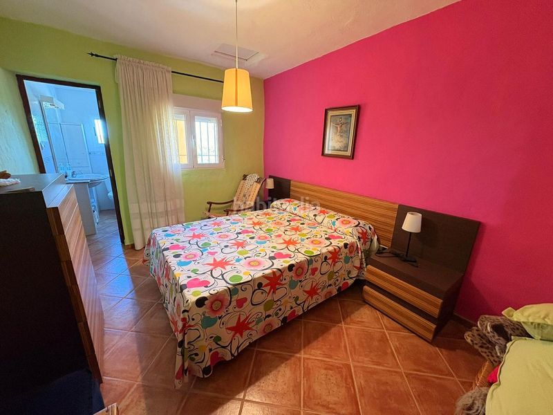 Foto 54c1d4fc-00a7-4835-9b31-e7a5e310b0a4. Xalet amb xemeneia aparcament piscina a Yecla
