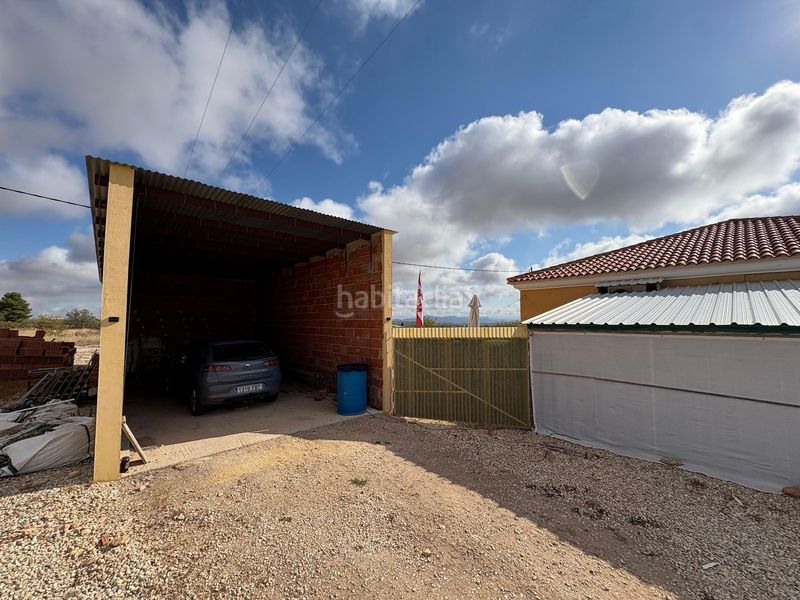 Foto 169885cd-f246-4021-8fdc-a9bcb5cc9c0a. Xalet amb aparcament piscina a Pinoso