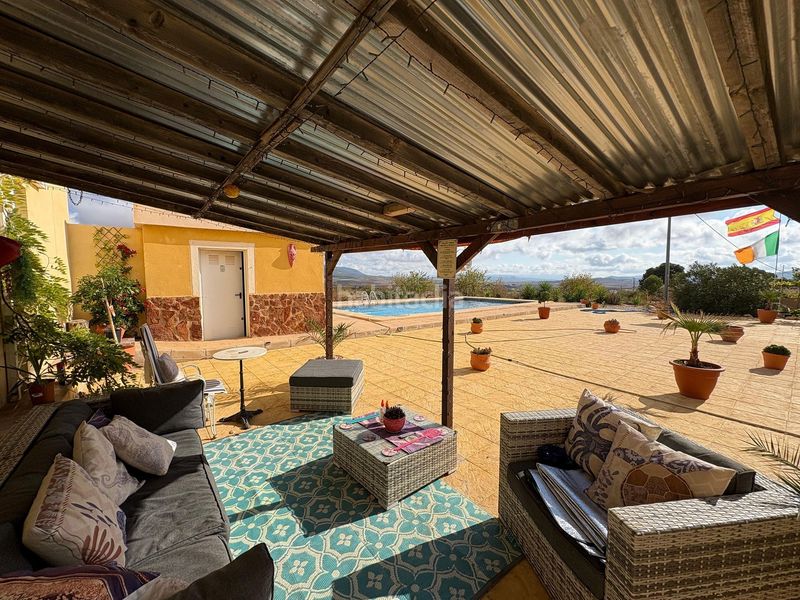 Foto ac333c32-b4e7-409e-ab98-52ebb40e9364. Xalet amb aparcament piscina a Pinoso