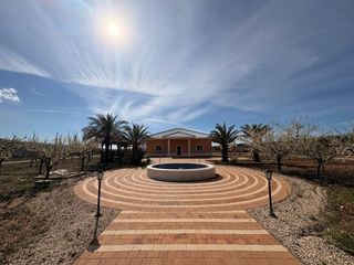 Chalet en Pinoso. Villa en pinoso