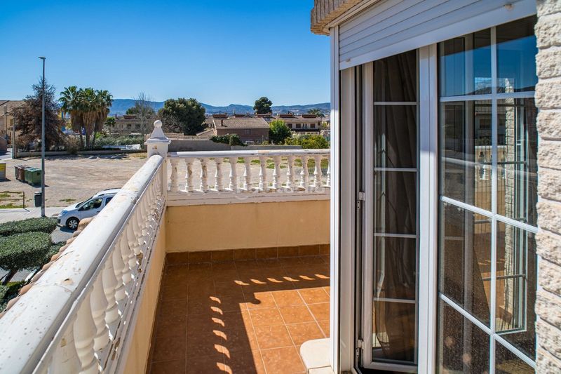 Foto 008389a8-eb8d-4462-9120-a112c0af776d. Chalet con camino riscaldamento piscina in Plaza de Toros-Avenida Chapí-Trinquete Elda