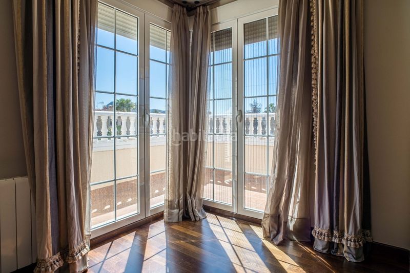 Foto 1abac7f9-6ab0-46c0-a4e9-414aeb179c2e. Chalet con camino riscaldamento piscina in Plaza de Toros-Avenida Chapí-Trinquete Elda