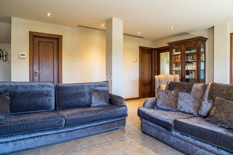 Foto 1b6fdfc0-6201-4a85-bdcb-18e8030f5956. Chalet con camino riscaldamento piscina in Plaza de Toros-Avenida Chapí-Trinquete Elda