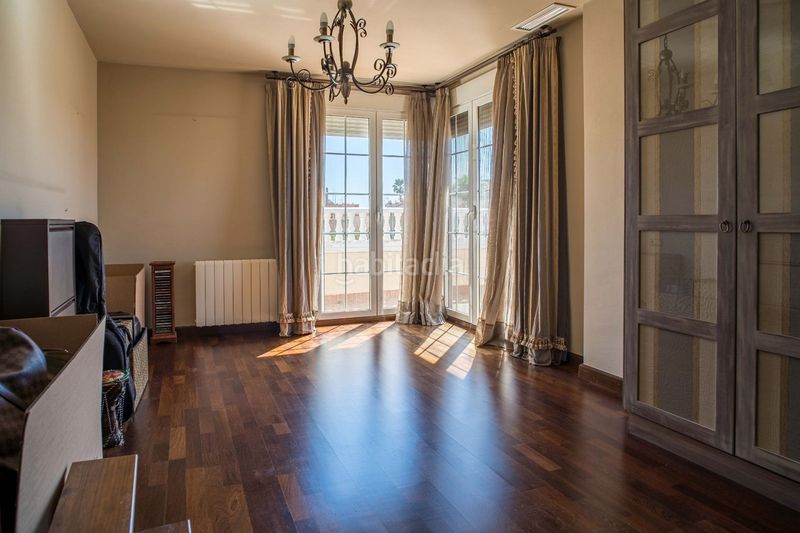 Foto 2155da20-27a5-493f-b7da-72d6413bd1b5. Chalet con camino riscaldamento piscina in Plaza de Toros-Avenida Chapí-Trinquete Elda