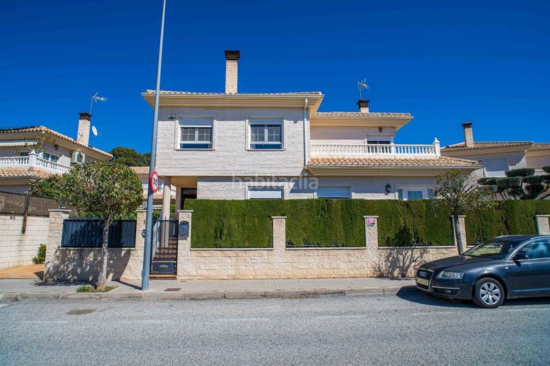 Foto 2d76f982-5628-4521-a0fa-a9e03e5c6581. Chalet con camino riscaldamento piscina in Plaza de Toros-Avenida Chapí-Trinquete Elda