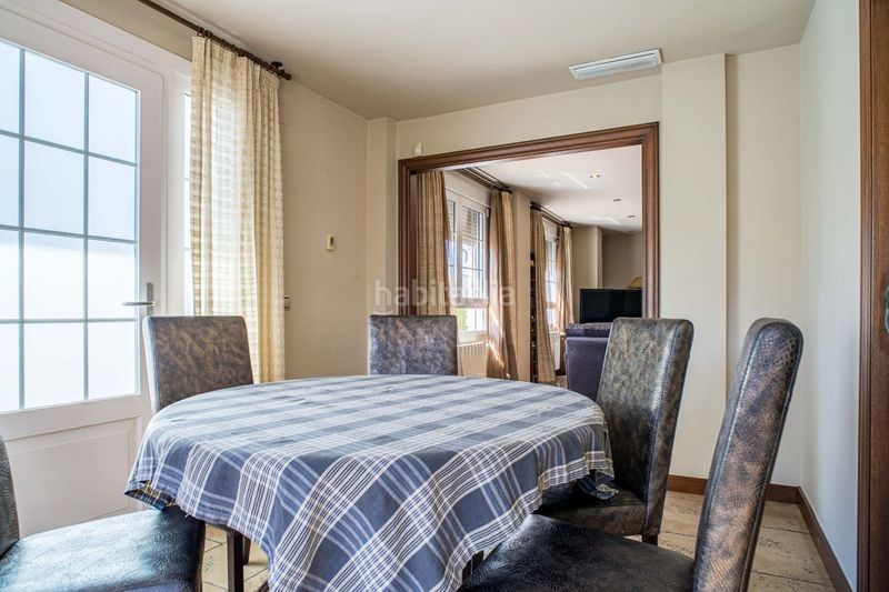 Foto 2dacbdc5-7f1e-4750-8e28-330b2058d8ea. Chalet con camino riscaldamento piscina in Plaza de Toros-Avenida Chapí-Trinquete Elda