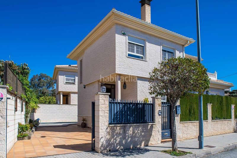 Foto 5b7f9f92-cc62-4ba1-9729-a372b06931a3. Chalet con camino riscaldamento piscina in Plaza de Toros-Avenida Chapí-Trinquete Elda