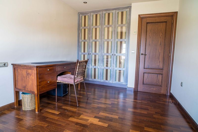 Foto 91590beb-7e66-4d2d-9baf-4d7905072b40. Chalet con camino riscaldamento piscina in Plaza de Toros-Avenida Chapí-Trinquete Elda