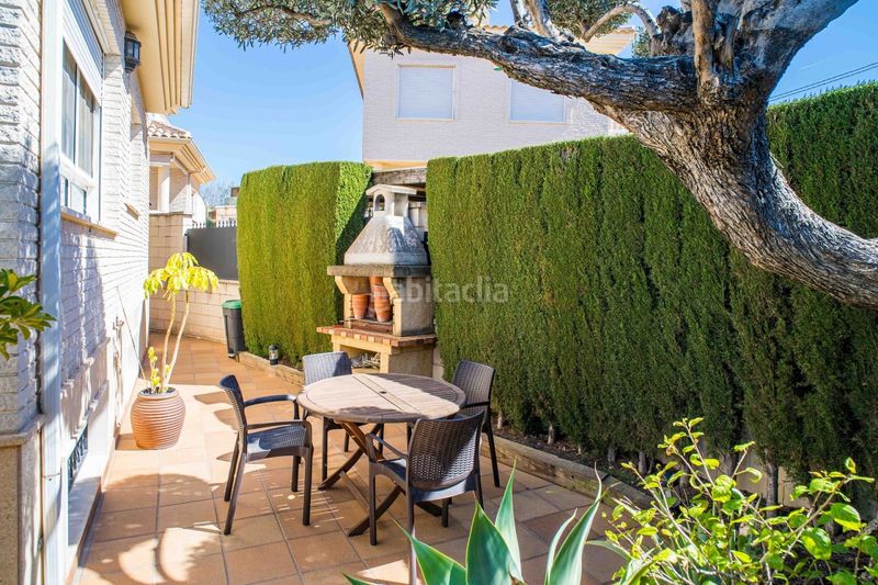 Foto 98bf763e-11fd-4479-b1e4-c8e3482bb5b9. Chalet con camino riscaldamento piscina in Plaza de Toros-Avenida Chapí-Trinquete Elda