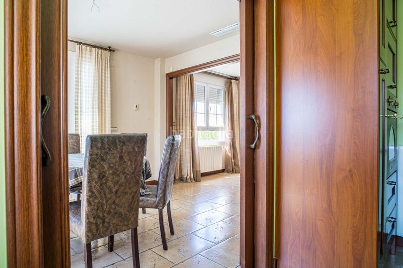 Foto adcb4ef5-dd3c-45b7-be13-8c552ac5980c. Chalet con camino riscaldamento piscina in Plaza de Toros-Avenida Chapí-Trinquete Elda