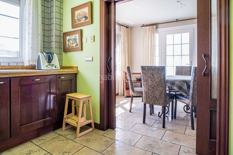 Foto ee354c97-eb66-431b-bd67-28cf639d3002. Chalet con camino riscaldamento piscina in Plaza de Toros-Avenida Chapí-Trinquete Elda