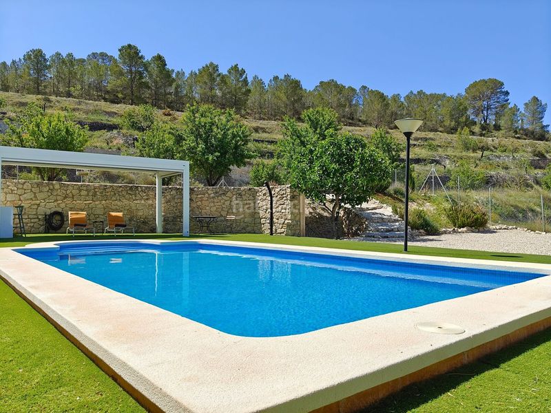 Foto 30fb54ae-84f1-416e-87c0-0d5d37b4952d. Chalet villa en Sax