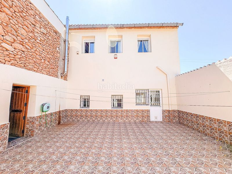 Foto 4ac09502-9d40-4de4-8773-a922f581a818. Xalet amb xemeneia calefacció aparcament piscina a Abanilla