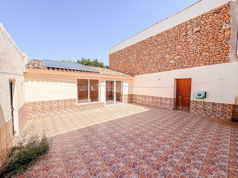 Foto dd0f0080-e1ef-46ca-b699-ed2be0c12d30. Xalet amb xemeneia calefacció aparcament piscina a Abanilla