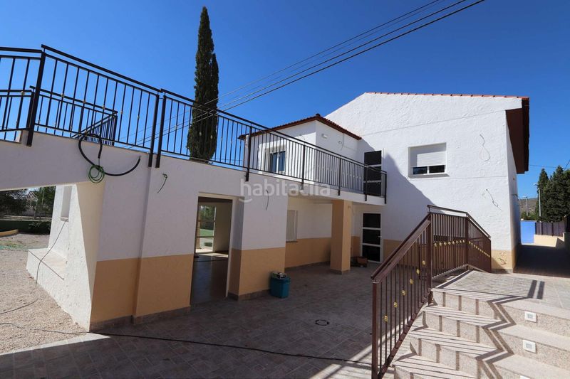 Foto 0a8ea87a-587d-4cc9-a77c-66cdb318cb17. Business premise with heating in Fortuna