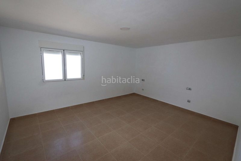 Foto 0dd1cf09-a91c-4d7e-aae0-d99518ae339f. Business premise with heating in Fortuna