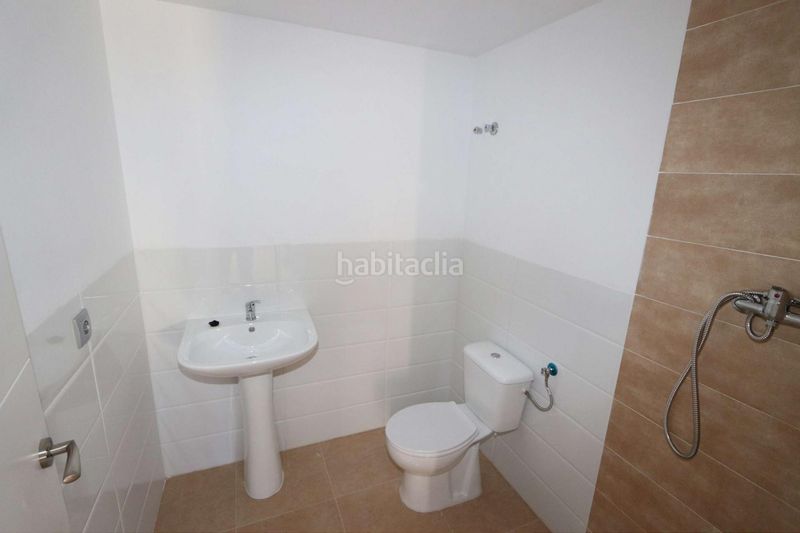 Foto 2c8d9bd4-5c1b-4b5e-a2e4-606345c2d47d. Business premise with heating in Fortuna