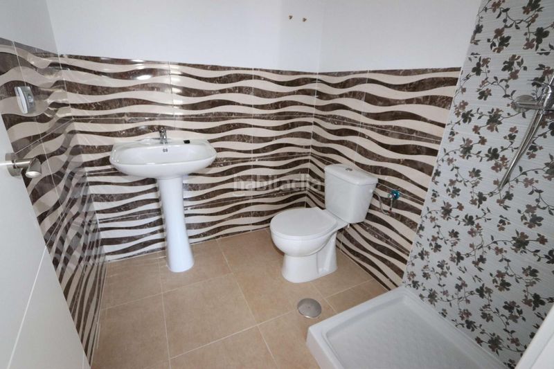 Foto c353ea80-bd07-42e7-b346-7242a7e23c5f. Business premise with heating in Fortuna