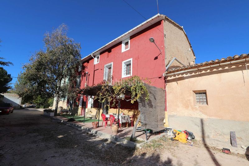 Foto 91dbeaa7-27f0-4809-a01b-d6aa9c7369a3. Local comercial a Pinoso