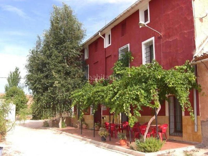 Foto dcb1e50a-bf27-4648-b17a-56a333cb8a16. Local comercial a Pinoso
