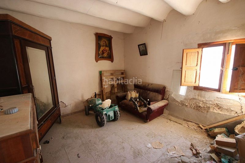 Foto 0c9f9277-a92f-4c0b-9a0f-e19763bd68d5. Masia a Yecla