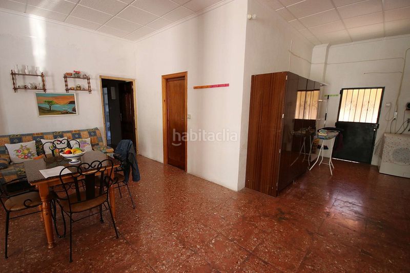 Foto 0129d82b-01d0-4633-99ef-03dc4d5543b7. Local comercial a Monòver