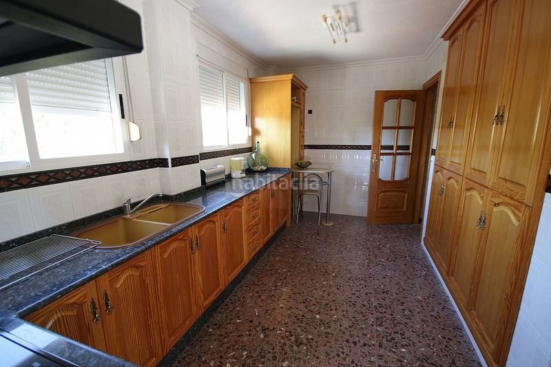 Foto e2bc6acf-3ea5-4d12-ab6f-3605f9fe9212. Local comercial a Monòver