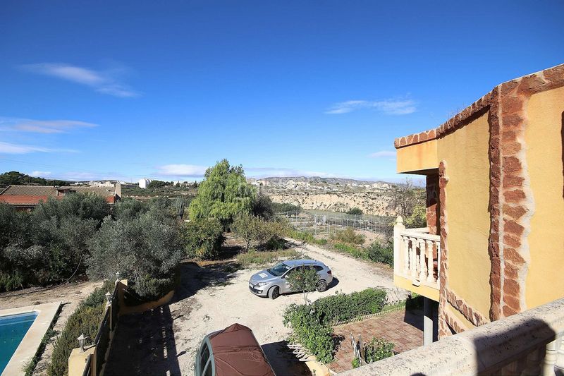 Foto bec1ea1b-3f05-44df-9d55-3d3103803f2d. Xalet a Monòver