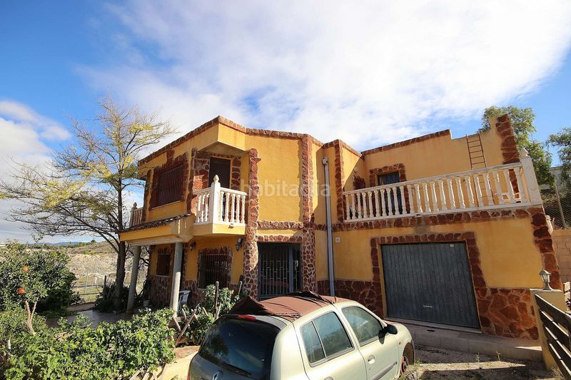 Foto ee57c927-8dcf-4739-80c2-cd86452b68cb. Xalet a Monòver