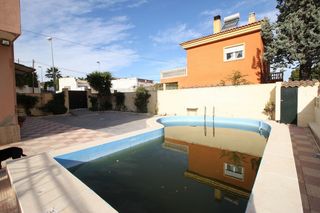 Dúplex a Monòver. Casa de pueblo santa elena en venta en monóvar, alicante