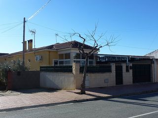 Xalet a Hondón de los Frailes. Villa en venta en hondón de los frailes