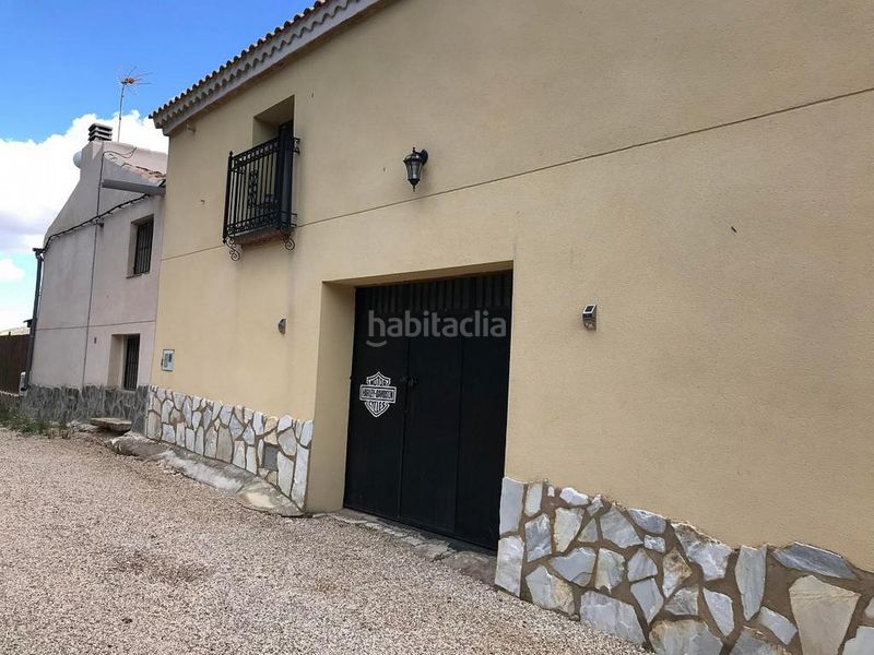 Foto bc40b1b6-f467-4d80-9f6a-b4f39382a4cf. Masia a Romana (la)