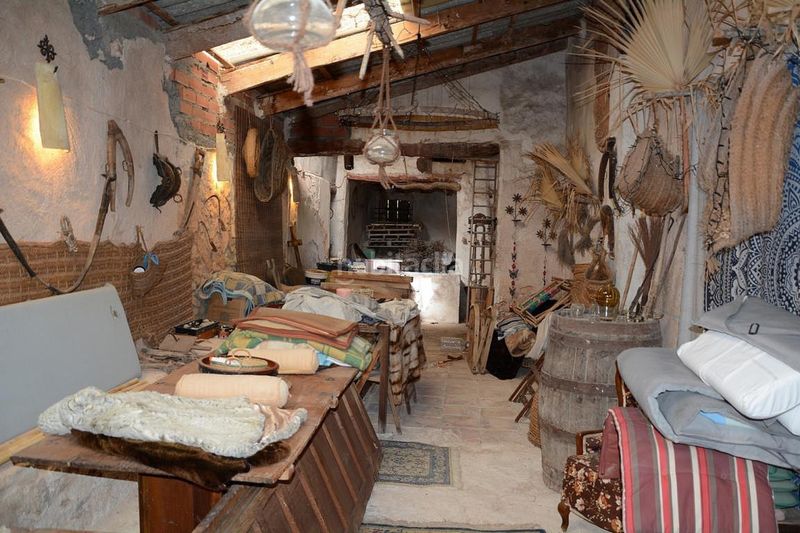 Foto d86e38f8-d370-47e6-9341-0157bd263937. Masia a Romana (la)